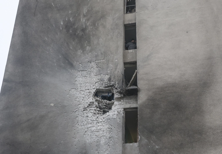 Novi ruski napadi na Ukrajinu, mnogi ostali bez struje i grijanja. Javio se Zelenski